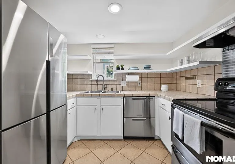 2104 Cullen Ave #202 — Photo 12