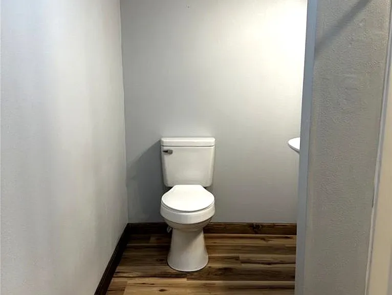 1309 Oak Park Dr — Photo 10