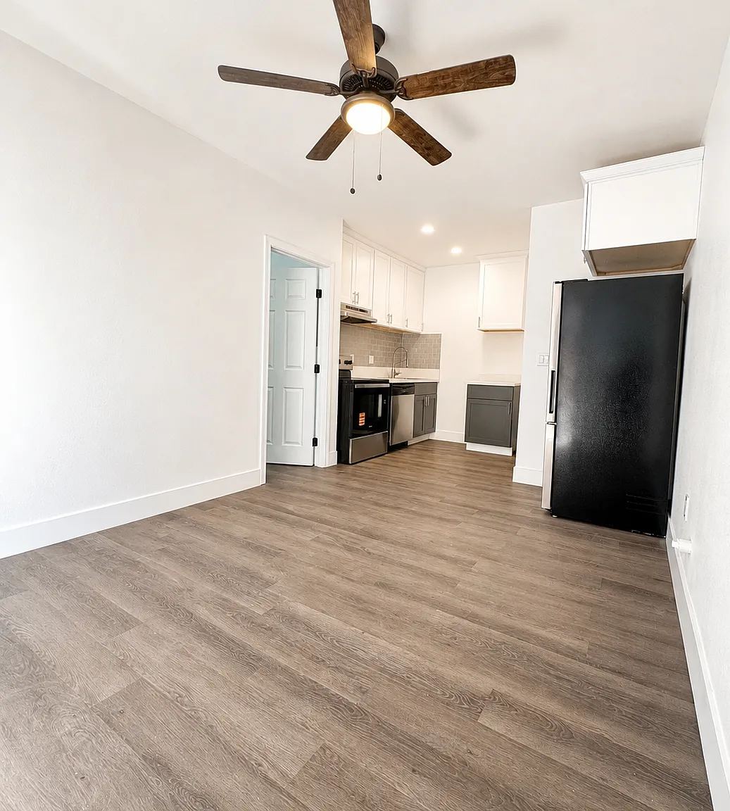 1 bed, 400 sqft, $1,250 — Photo 3