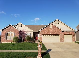 1012 Morgan Meadow Dr, Wentzville, MO 63385
