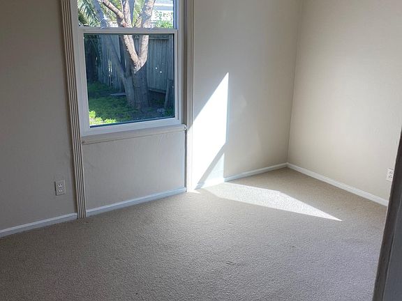 5th image of 2919 Humphrey Ave