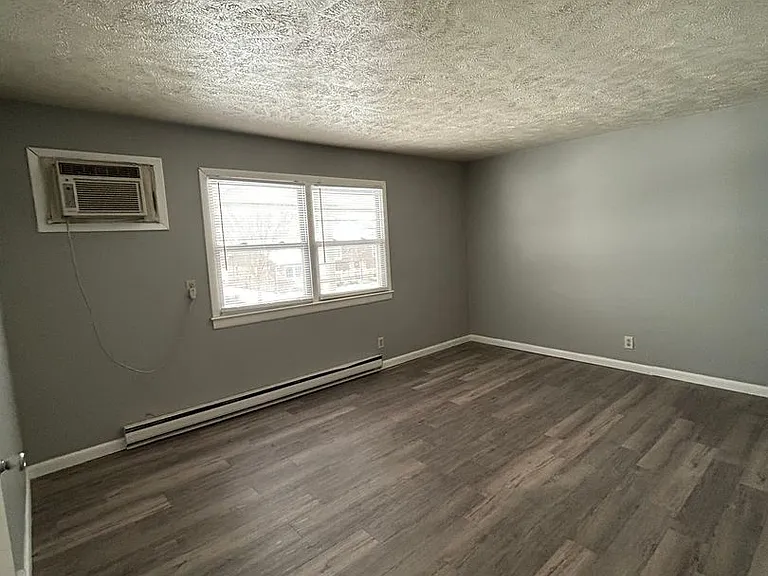 716 Arcadia — Photo 4
