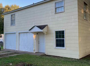 408 Sunny Ln, Wharton, TX 77488