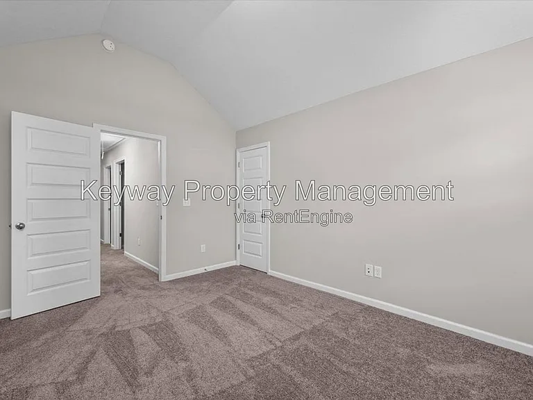 1001 Linsmore Ave — Photo 7