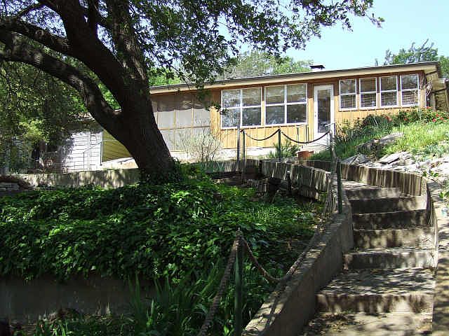 2nd image of 708 Rock Harbor Ct