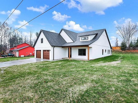 2nd image of 2110 S Smith Rd