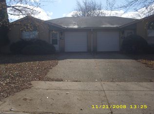 5319 Greencroft Dr, Dayton, OH 45426