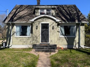 202 Grove St, Manawa, WI 54949