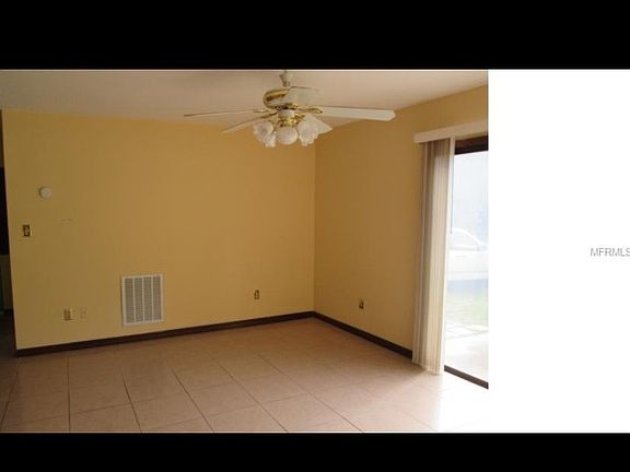 3rd image of 12649 Glen Oak Ave