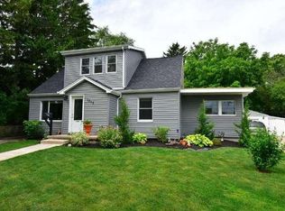 7412 43rd Ave, Kenosha, WI 53142