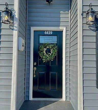 4th image of 4439 Virginia Ave