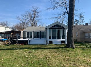 6243 E Lake Dr, Haslett, MI 48840