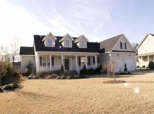 180 Ruth Cir, Fuquay Varina, NC 27526