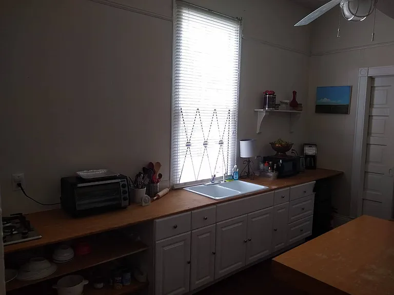 3131 Dauphine St #2 — Photo 15