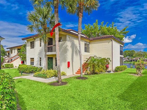 2nd image of 21827 Arriba Real #L