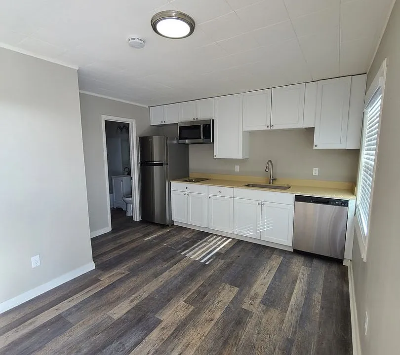 14835 Highway 14