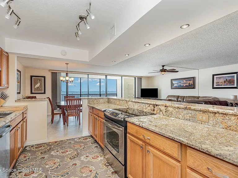 525 Indian River Ave SE #303 — Photo 12