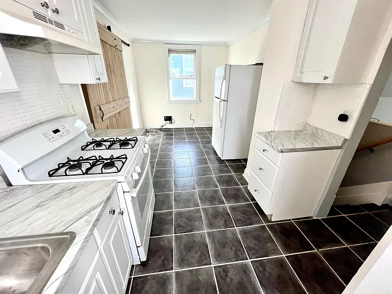 201 Overpeck Ave #2 — Photo 8
