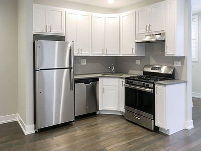 1st image of 4949 N Oakley Ave #1