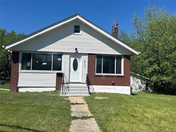 8941 Midland Blvd, Saint Louis, MO 63114