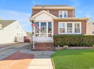 7 Oceanview Rd, Lynbrook, NY 11563