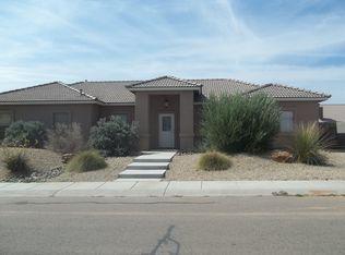 2080 Robert Mitchum Dr, Kingman, AZ 86409
