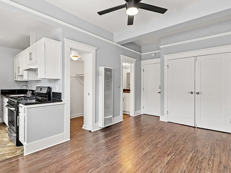 138 Elm Avenue — Photo 1