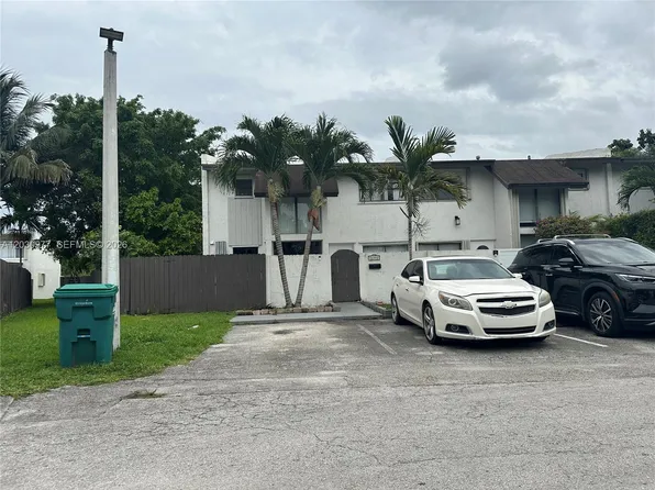 11358 SW 68th Ter, Miami, FL 33173