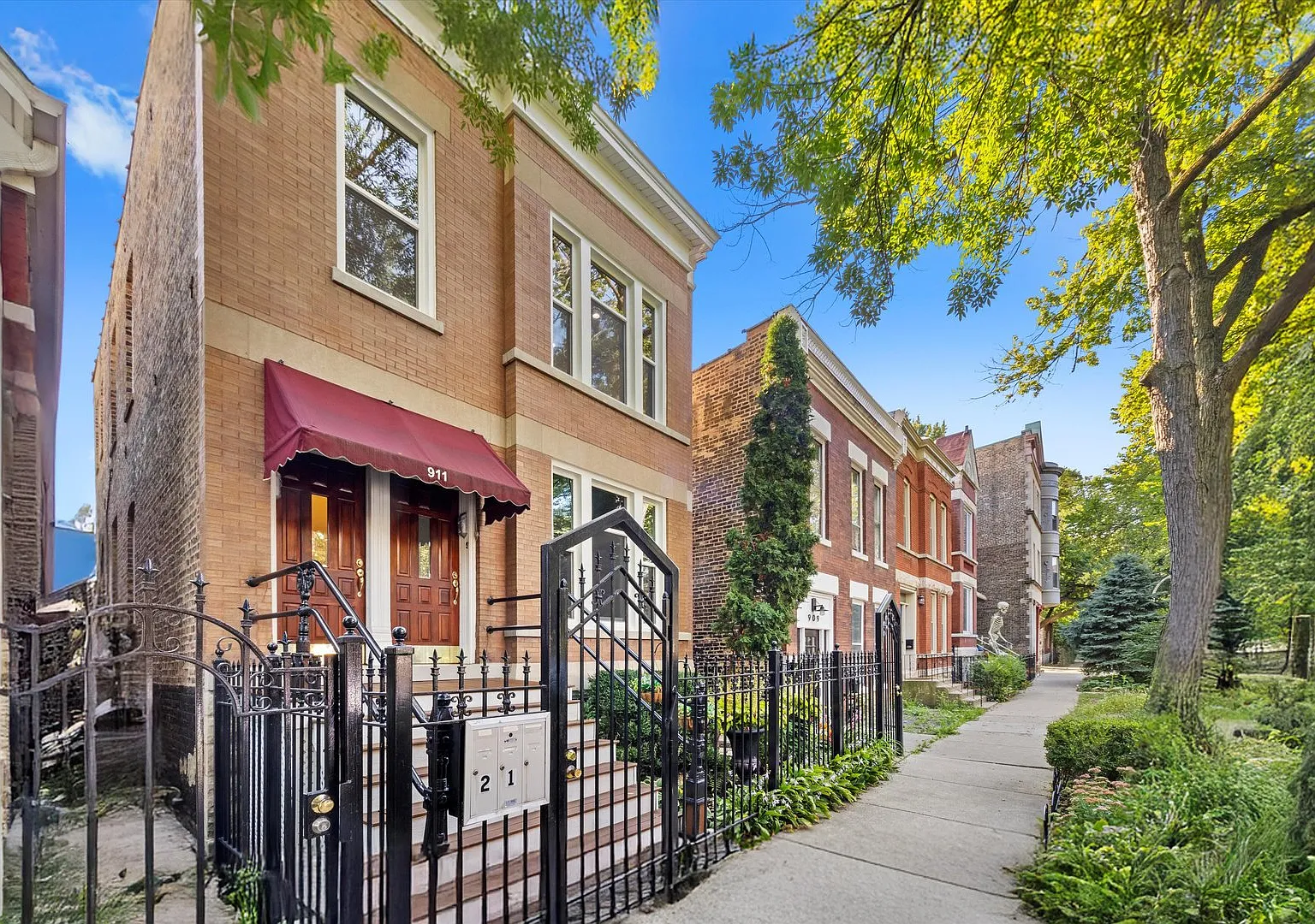 N Fairfield Ave, Chicago — Photo 1