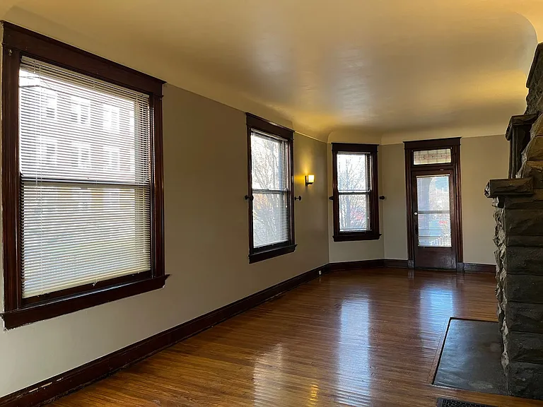 2102 Maryland Ave — Photo 6
