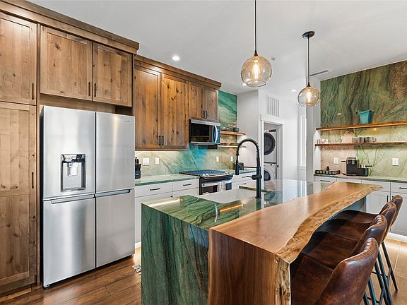 4th image of 331 Baker Ave Suite 201