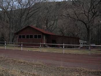 2nd image of 161 S Wells Fargo Rd