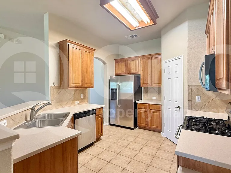18805 Edinburgh Castle Rd — Photo 21