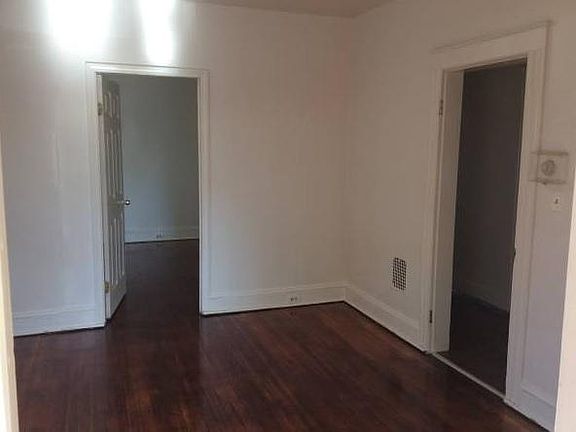 5th image of 48 Whittier St Floor 1