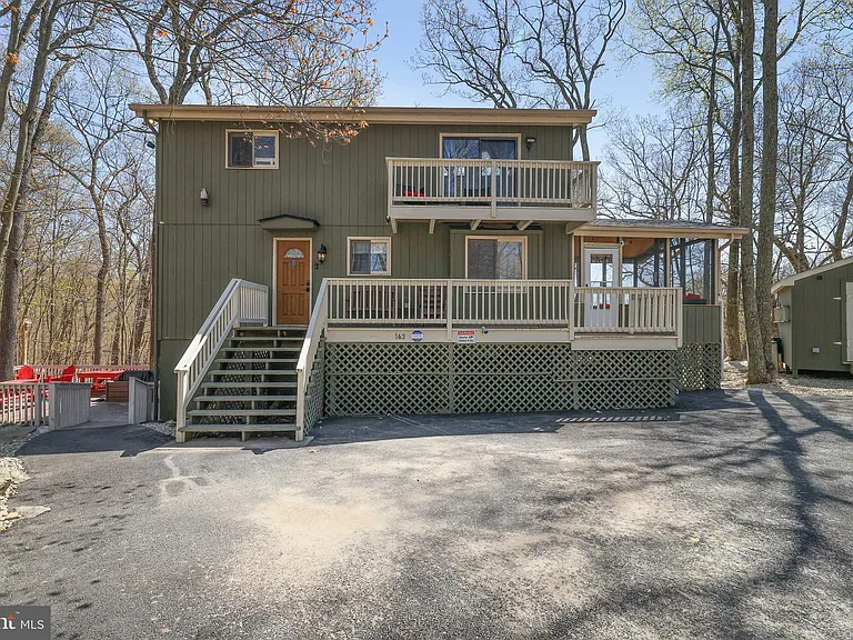 163 Cambridge Ct — Photo 5