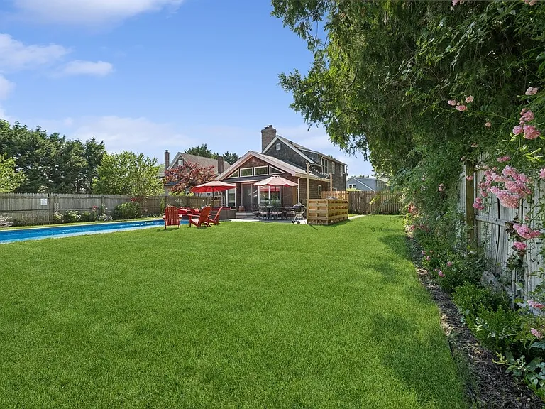24 Pleasant Ln — Photo 12