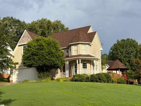 303 Pelham Falls Dr, Greer, SC 29651