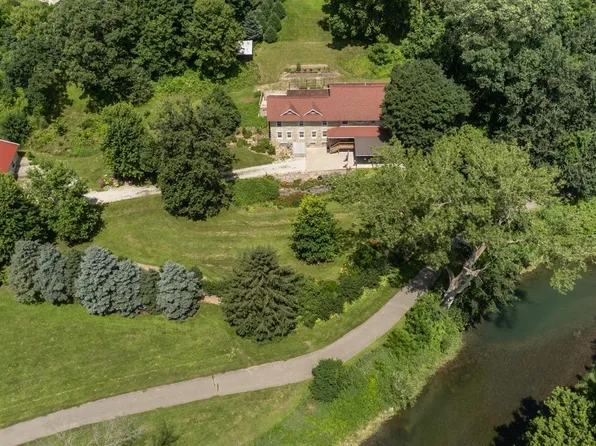 412 Bluff St, Preston, MN 55965
