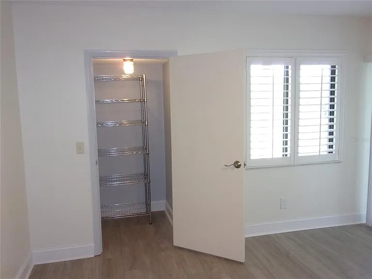 132 E Cypress Ct — Photo 15