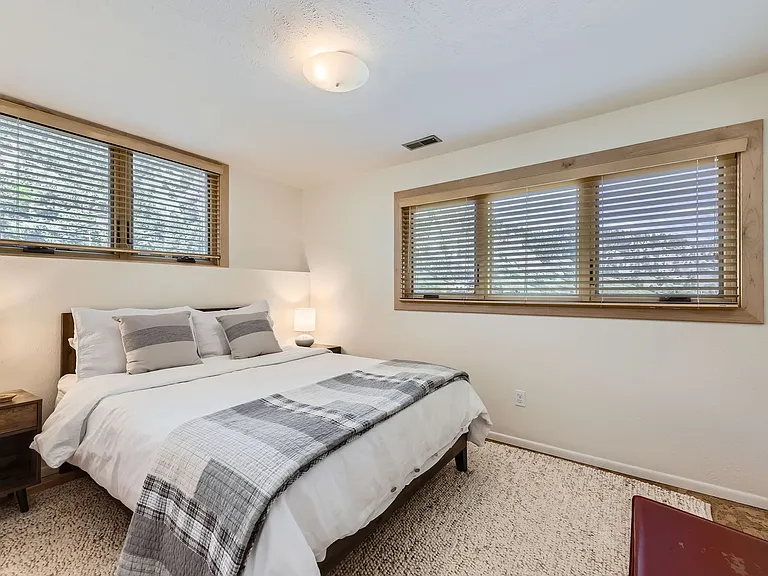 389 S Cedar Brook Rd — Photo 18