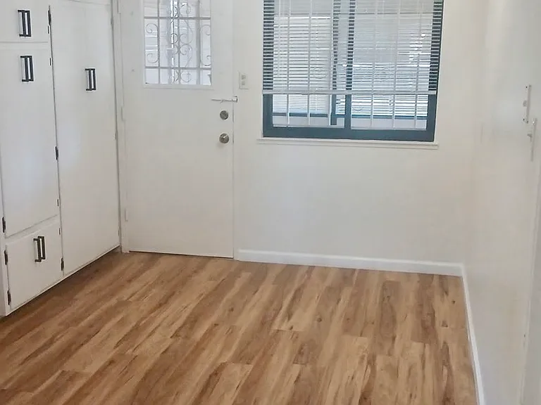 7777 Shrader Cir — Photo 2