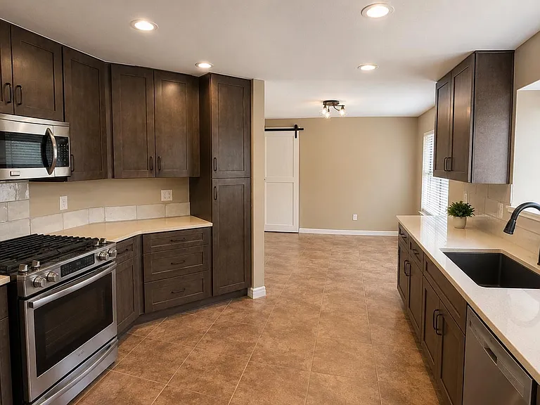 1212 Weatherford Dr — Photo 4