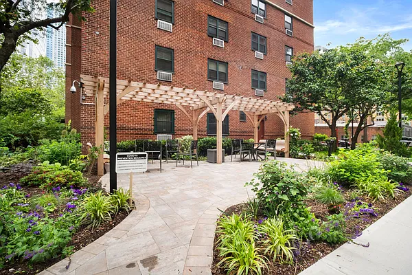 Sold by Compass | media 13