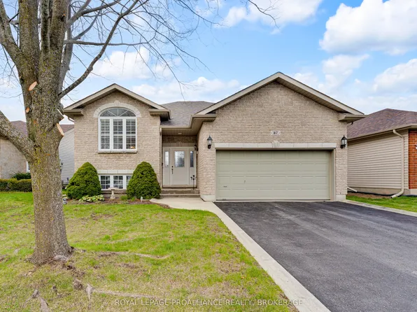 167 Bradstone St, Kingston, ON K7P 3J2