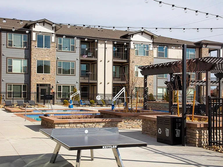 Union Pointe — Photo 28