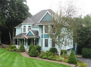 7 Nichols Ln, Charlton, MA 01507