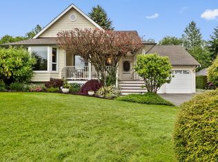 1661 Finch Pl, Courtenay, BC