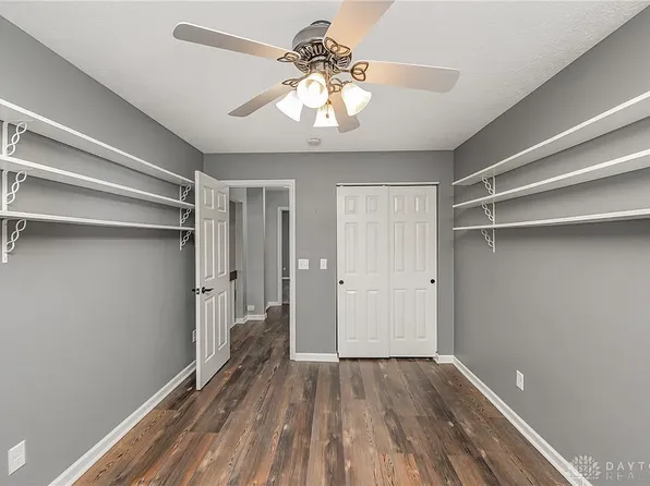 2331 Fieldstone Cir, Fairborn, OH 45324