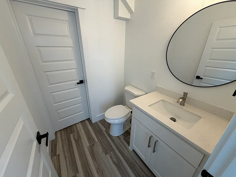 916 N Sang Ave — Photo 10