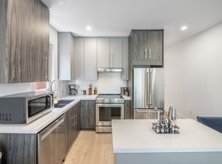 357 Euclid Ave #EVELINA, Toronto, ON M6J2K1